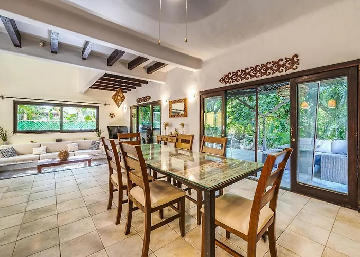 Beautiful House In Playacar 4 Bedrooms With Ac Hébergement de vacances Playa del Carmen