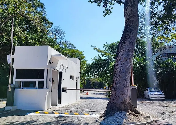 Hébergement de vacances Beautiful House In Playacar 4 Bedrooms With Ac Playa del Carmen